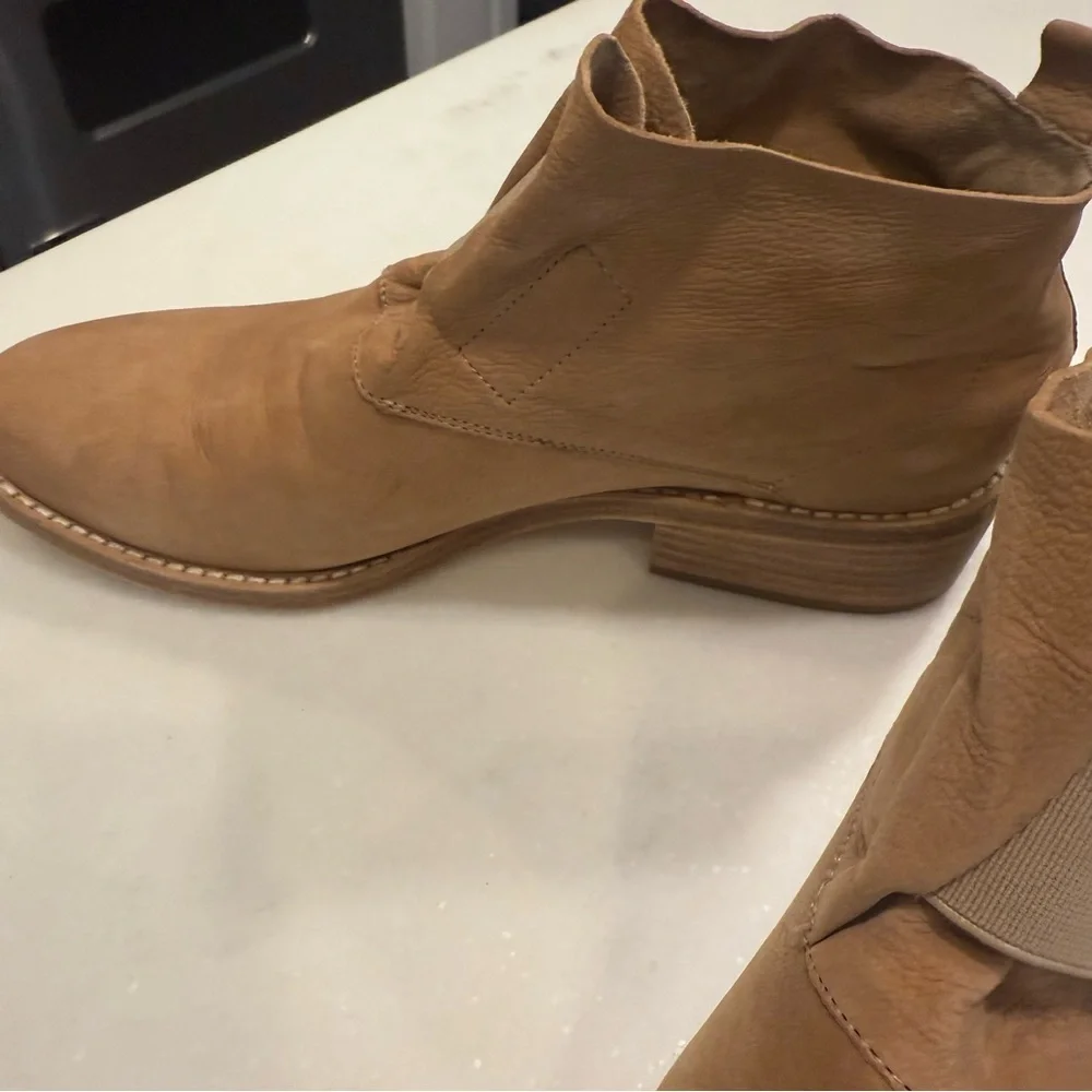 Eileen Fisher Women’s Tan Leather Pull On Ankle Boots Booties Shoes Sz 7.5 - Picture 7 of 11